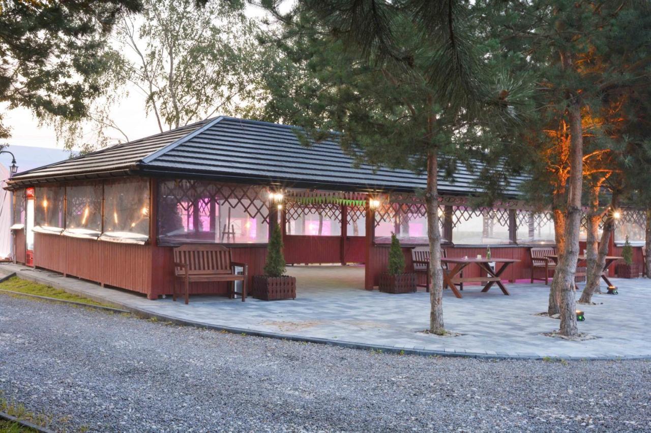 Rezydencja Elzbiecin Busko-Zdrój Exterior foto