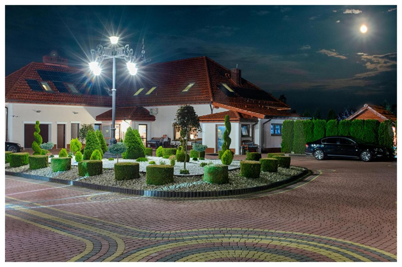 Hotel Rezydencja Elzbiecin Busko-Zdrój Exterior foto